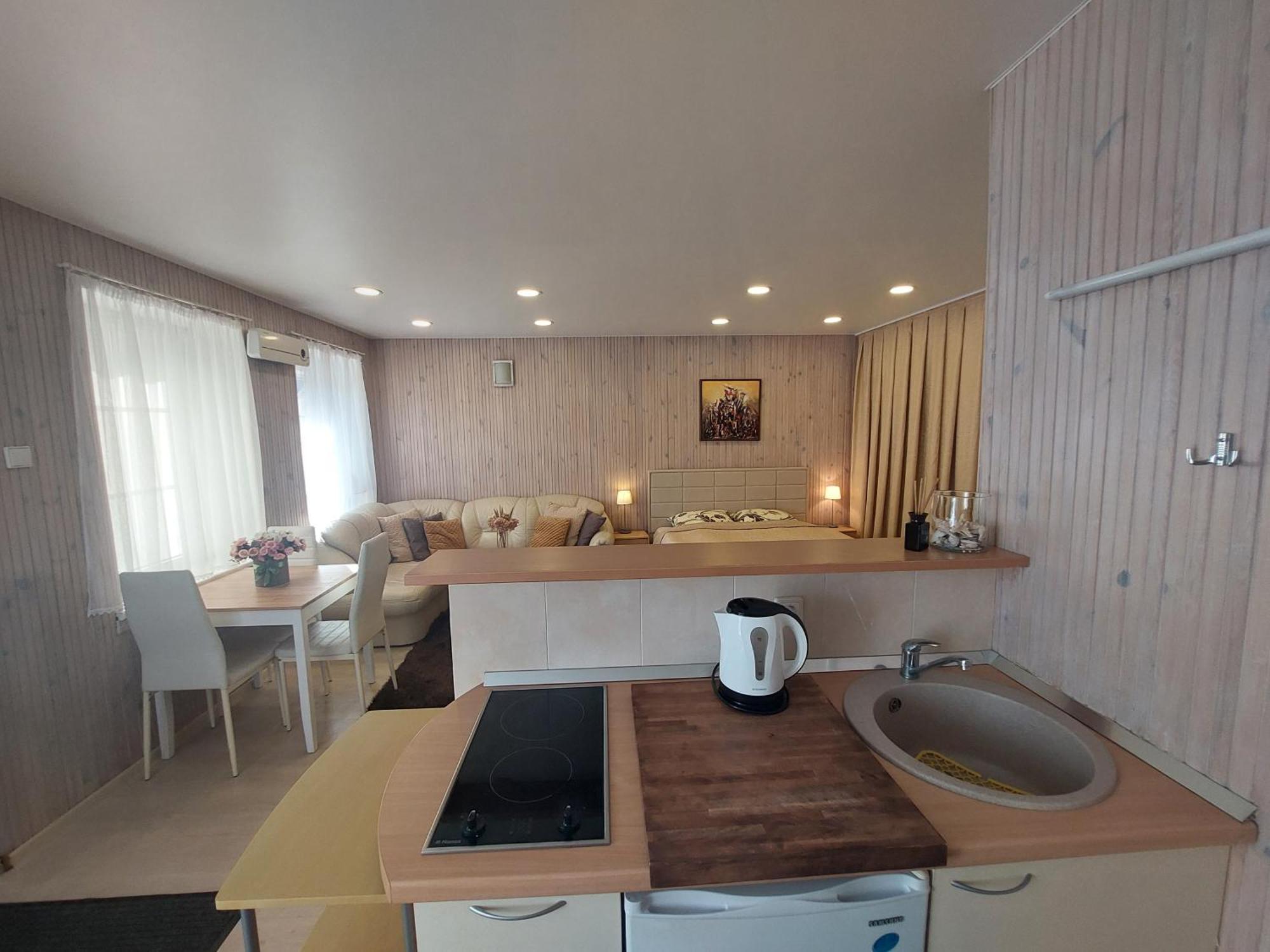 Nida Guesthouse At Loreta Room photo